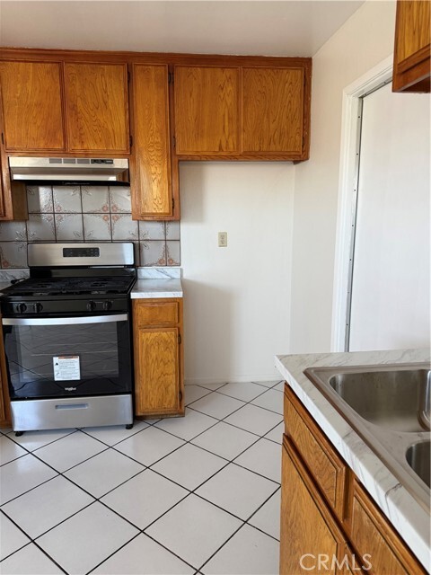 Photo - 16230 Sequoia St