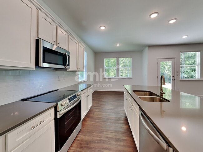 Photo - 5017 Pebble Bridge Wy