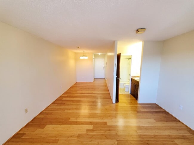 Photo - 474 Broadway Unit 37