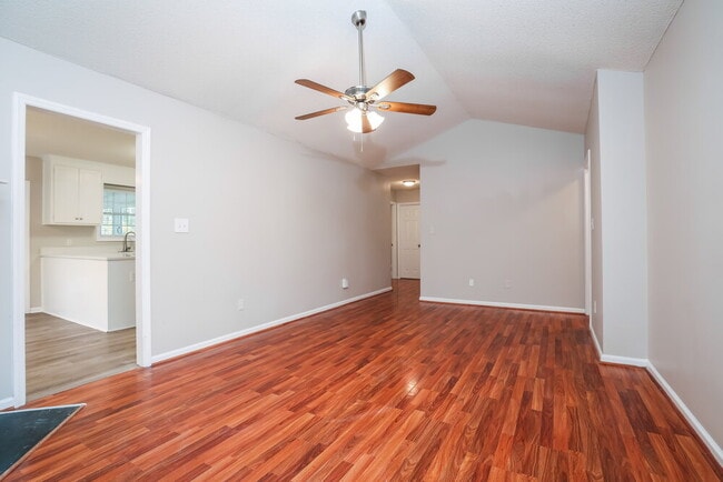 Photo - 1461 Smokey Mountain Dr