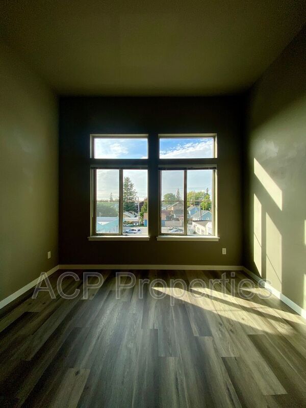 Photo - 2524 Meridian St Unit 302
