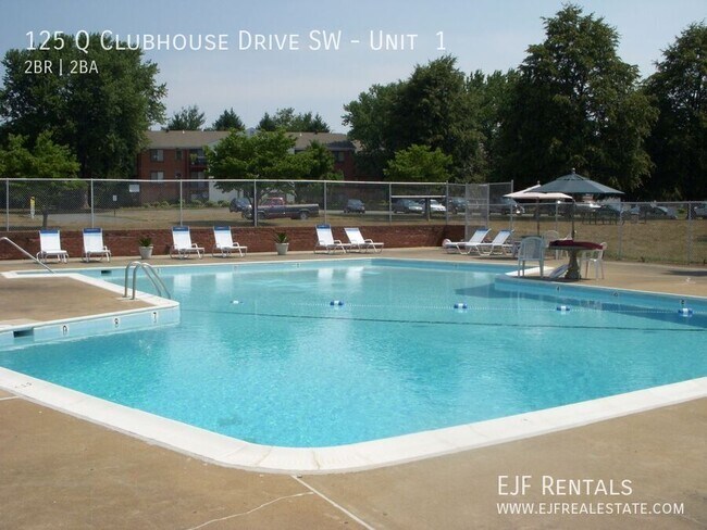 125 Clubhouse Dr SW Unit 1
