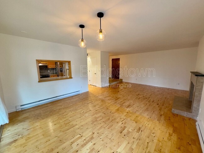 Photo - 307 Cervantes Cir