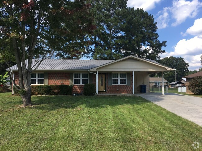 Building Photo - 3/2 House in Garden Lakes $1,395