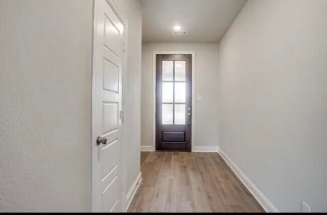 Photo - 6934 Crimson Dr