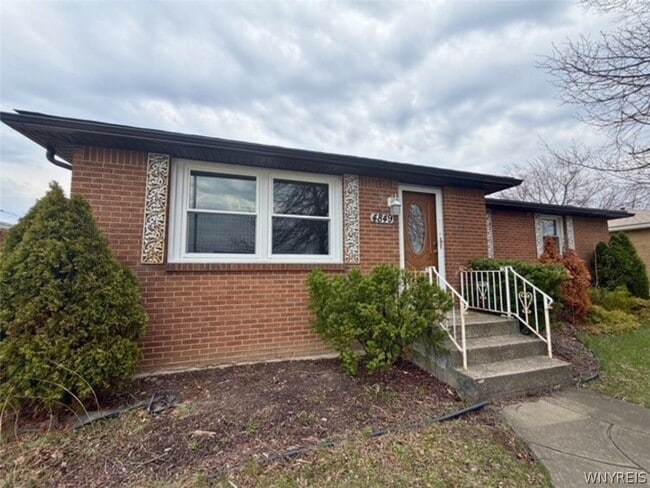 Building Photo - 4849 N Bailey Ave