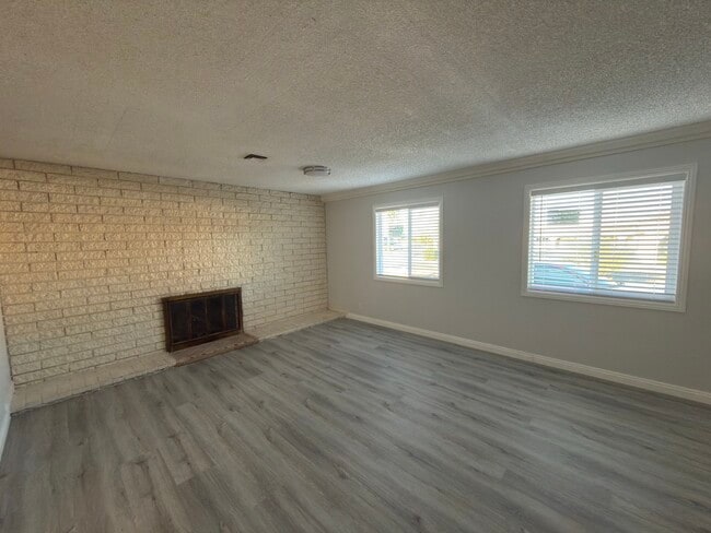 Photo - 1108 Cashman Dr
