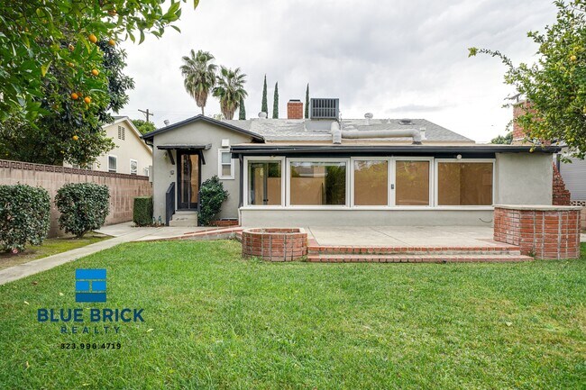 Photo - 5620 Radford Ave