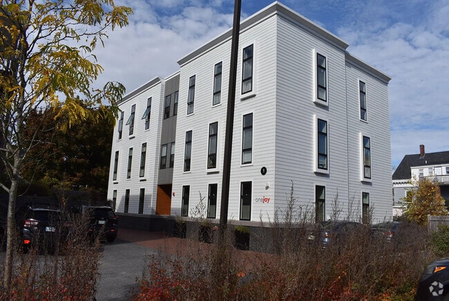 Building Photo - 1 Joy Pl Unit 3B Rental