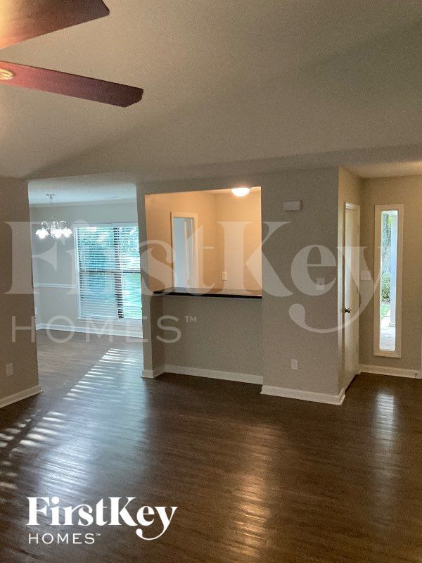 Photo - 6237 Danbrooke Pk Dr