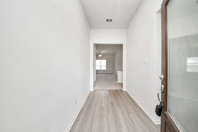 Photo - 3113 Foresail Ln