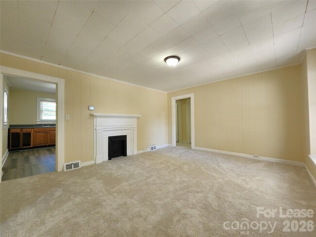 Photo - 193 Hoover Ave NE