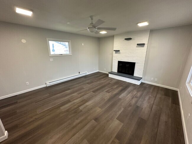 Photo - 1222 N Lindsay St