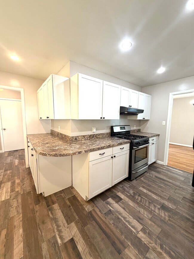 Photo - 5412 Amberwood Ln
