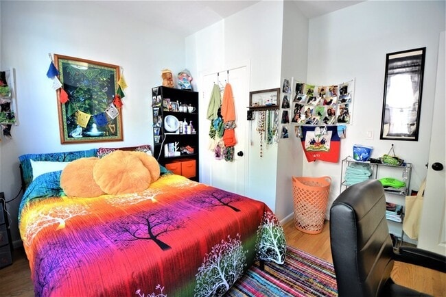 Photo - 179 Putnam St