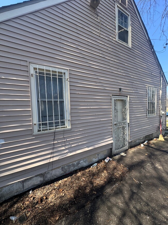 Photo - 711 W Dewey St