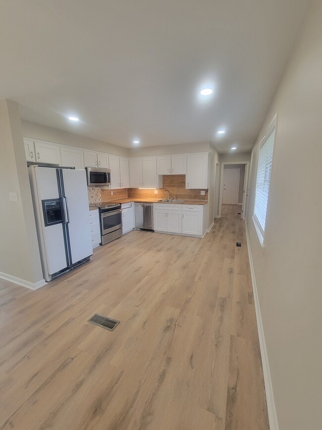 Photo - 7410 Ouachita Dr