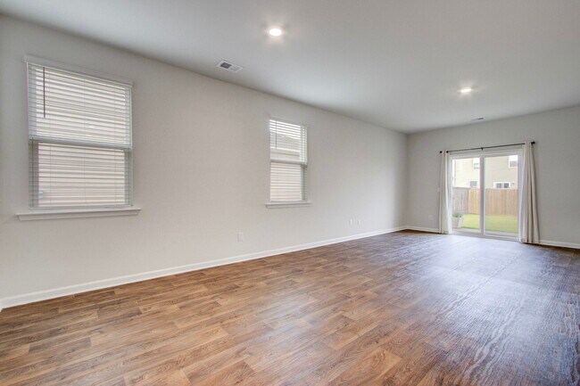 Photo - 311 Bear Paw Ln