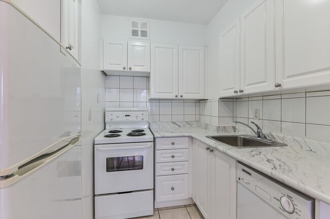 Photo - 250 St George St Unité 00206