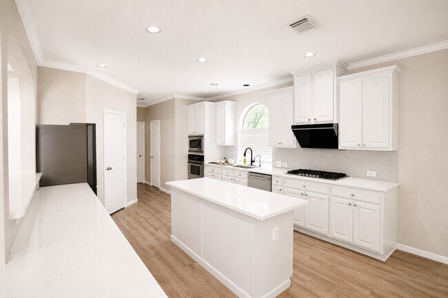 Photo - 3906 Lakeridge Canyon Dr