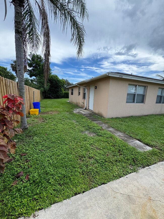 Building Photo - 3594 Almar Rd Rental