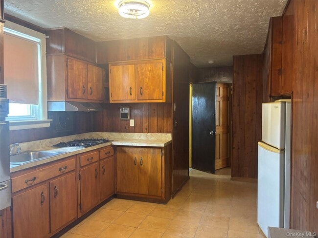 Photo - 56 N 10th Ave