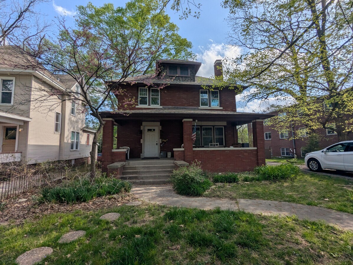 Photo - 505 W Green St