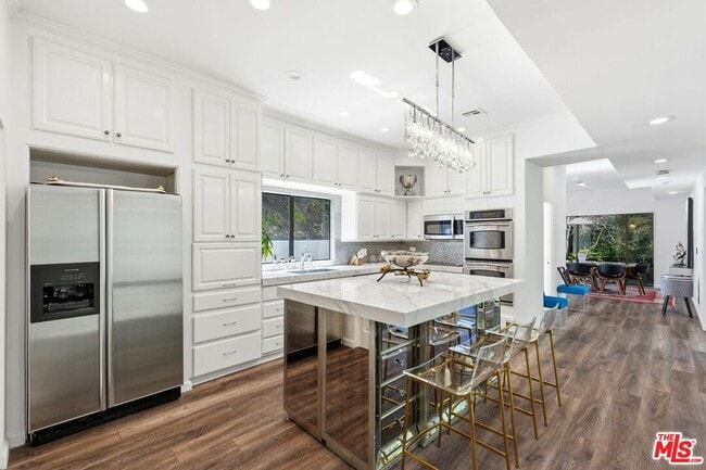 Photo - 2350 Benedict Canyon Drive