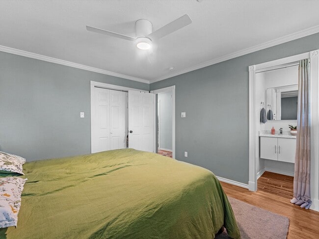 Photo - 712 Barbara St