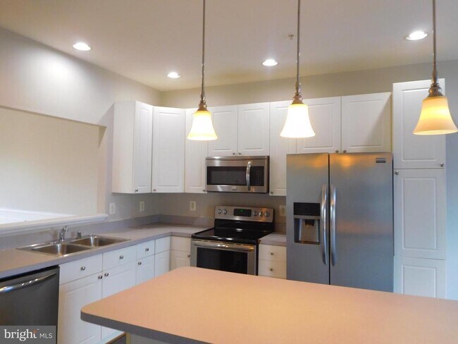 Photo - 1941 Fieldstone Way