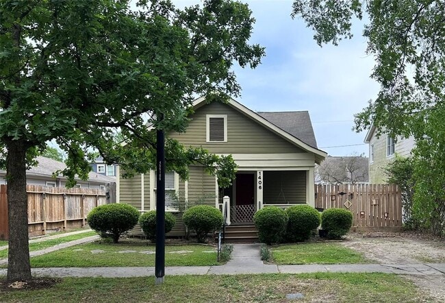 Photo - 1406 Columbia St House