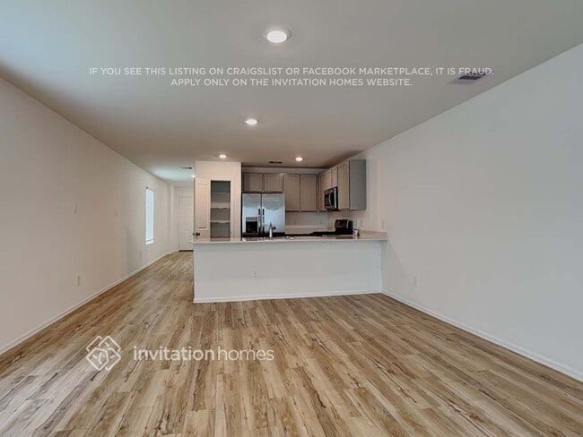 Photo - 18714 Mercer Fls Dr