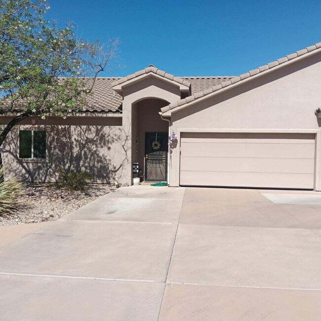 Building Photo - "Spacious 3-Bedroom Duplex Oasis in Hurricane, UT – 2 Full Baths & 1,263 Sq Ft of Comfort!"