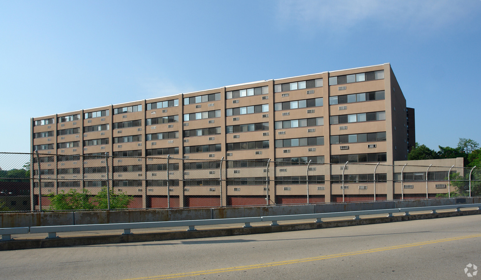 Centre Plaza - Centre Plaza Apartments