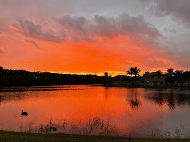 Photo - 920 Savannah Falls Dr