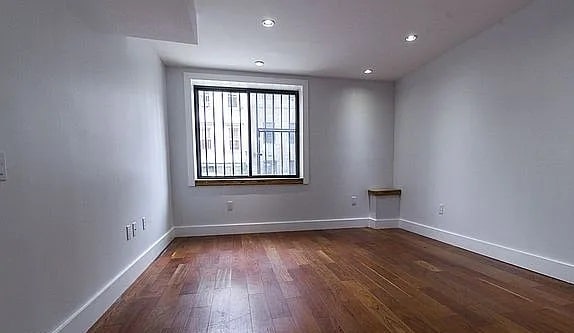 Photo - 18 Jefferson St