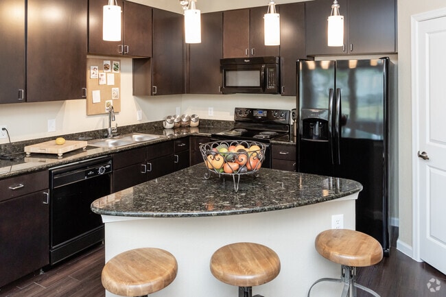 2HAB,2BA - B2 - The Reserve at Towne Crossing