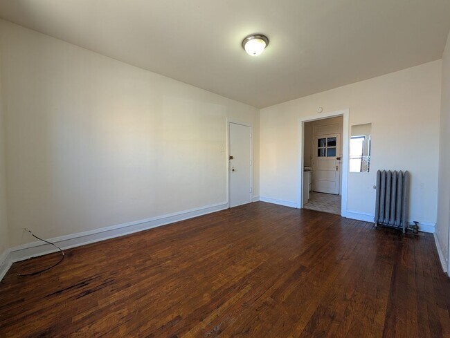 Photo - 2700 N Spaulding Ave Unidad 1EE