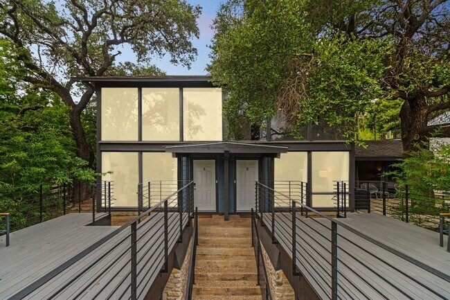 Photo - 1501 Rockdale Cir