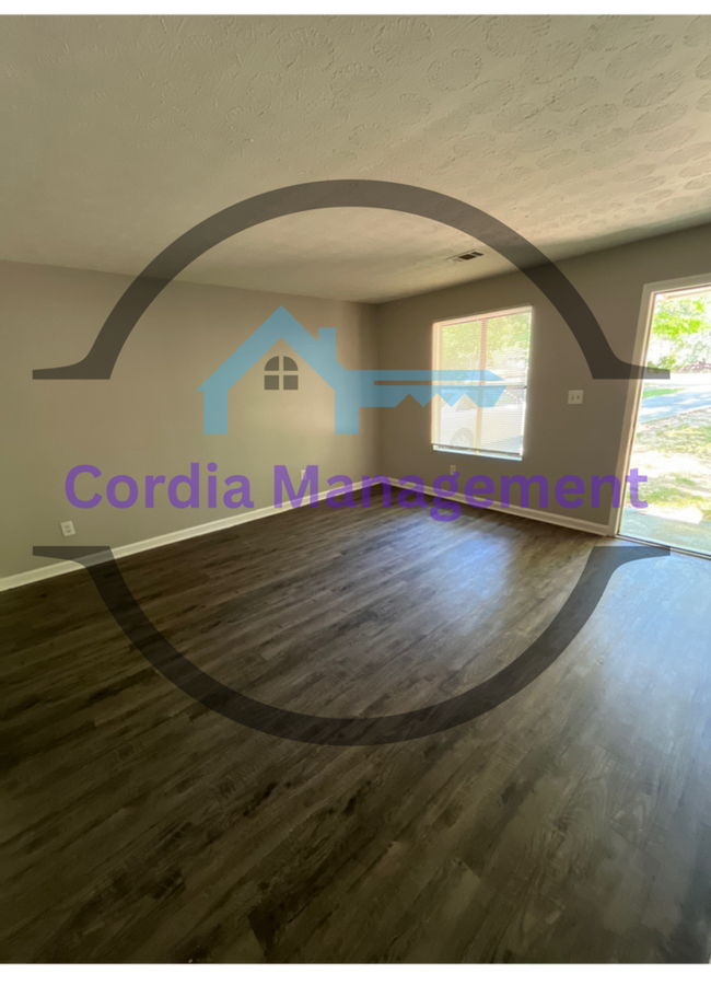 Photo - 3 bedroom 2 Bath Home +Large bonus room next to park in Jonesboro