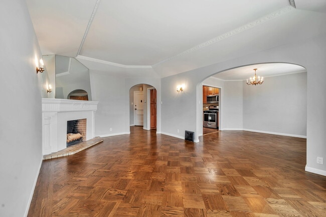 Photo - 91 Middlefield Dr House