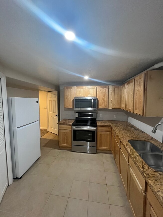 Photo - 279 Peachtree Dr