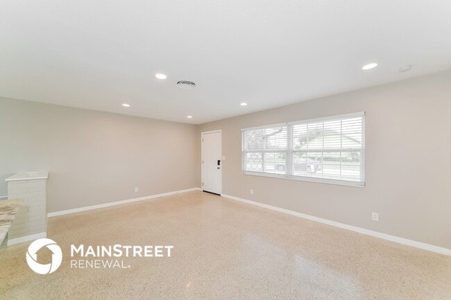 Photo - 5461 7th St S