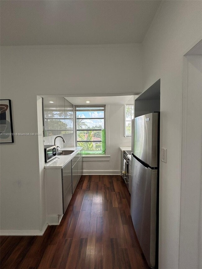 Photo - 444 Ponce de Leon Blvd Unit 9