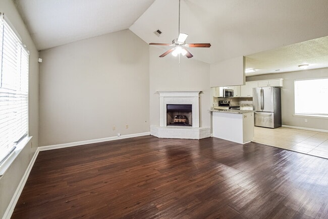 Photo - 4506 Shadow Hollow Dr