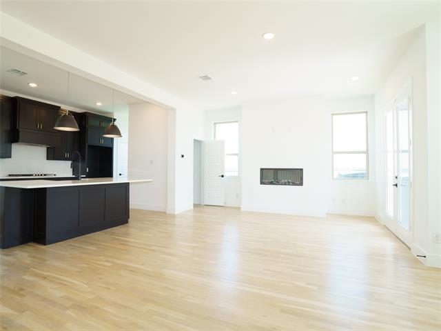 Photo - 9311 Easy St