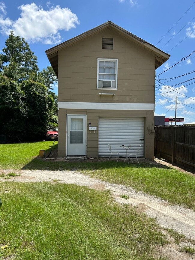 Building Photo - ST. MATTHEWS Rental