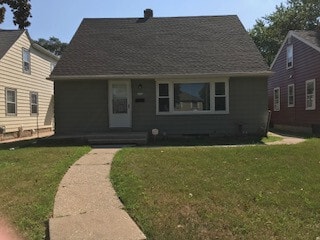 3 Bedroom Single Family House - 3 Bedroom Single Family House