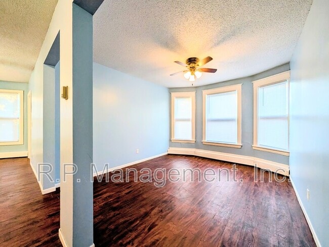 Photo - 61 Delos St W Unit Apt 4
