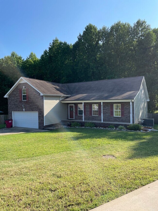 1517 Cedar Springs Cir